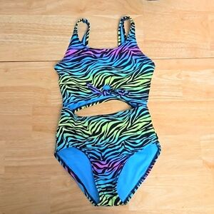 Girls swim suit one piece